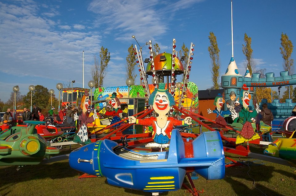 Litet tivoli med karuseller Sjöbo kommun